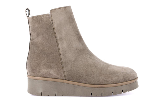 PO0972 wedge ankle boot