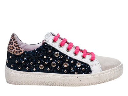 Girl's zip sneakers