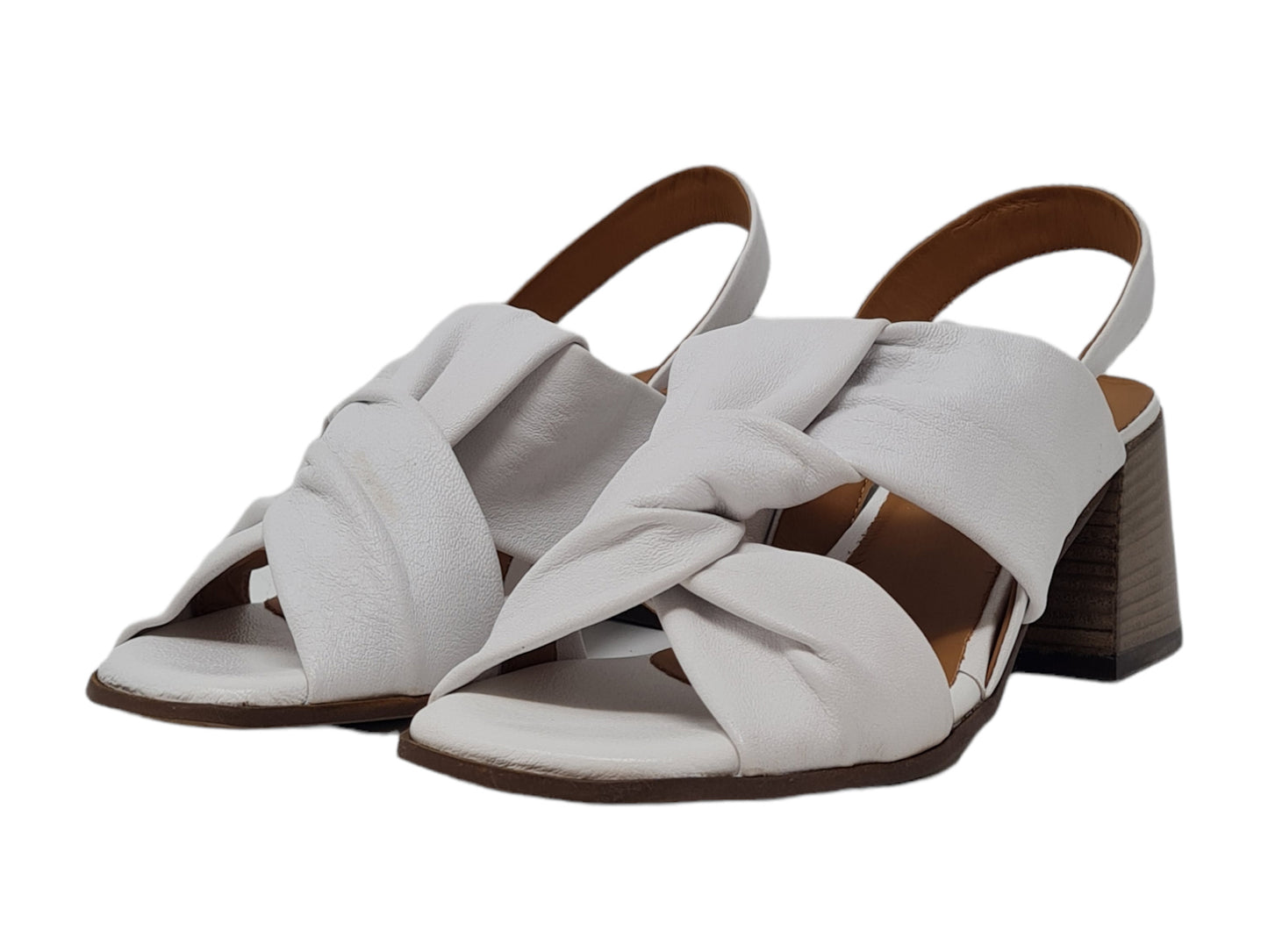 White sandal 6513