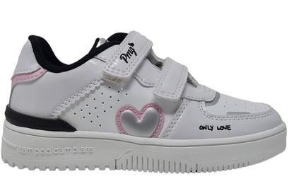 Heart sneakers 2963111